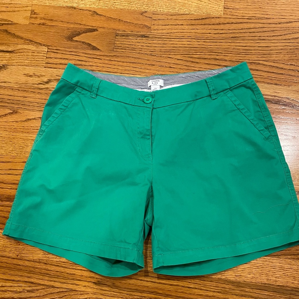 Crown and Ivy shorts size 14W